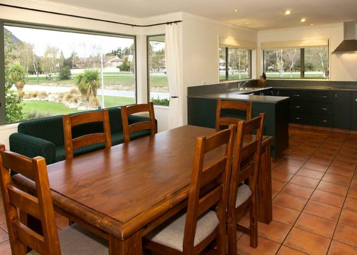 Hedditch Hideaway Wanaka Eksteriør bilde